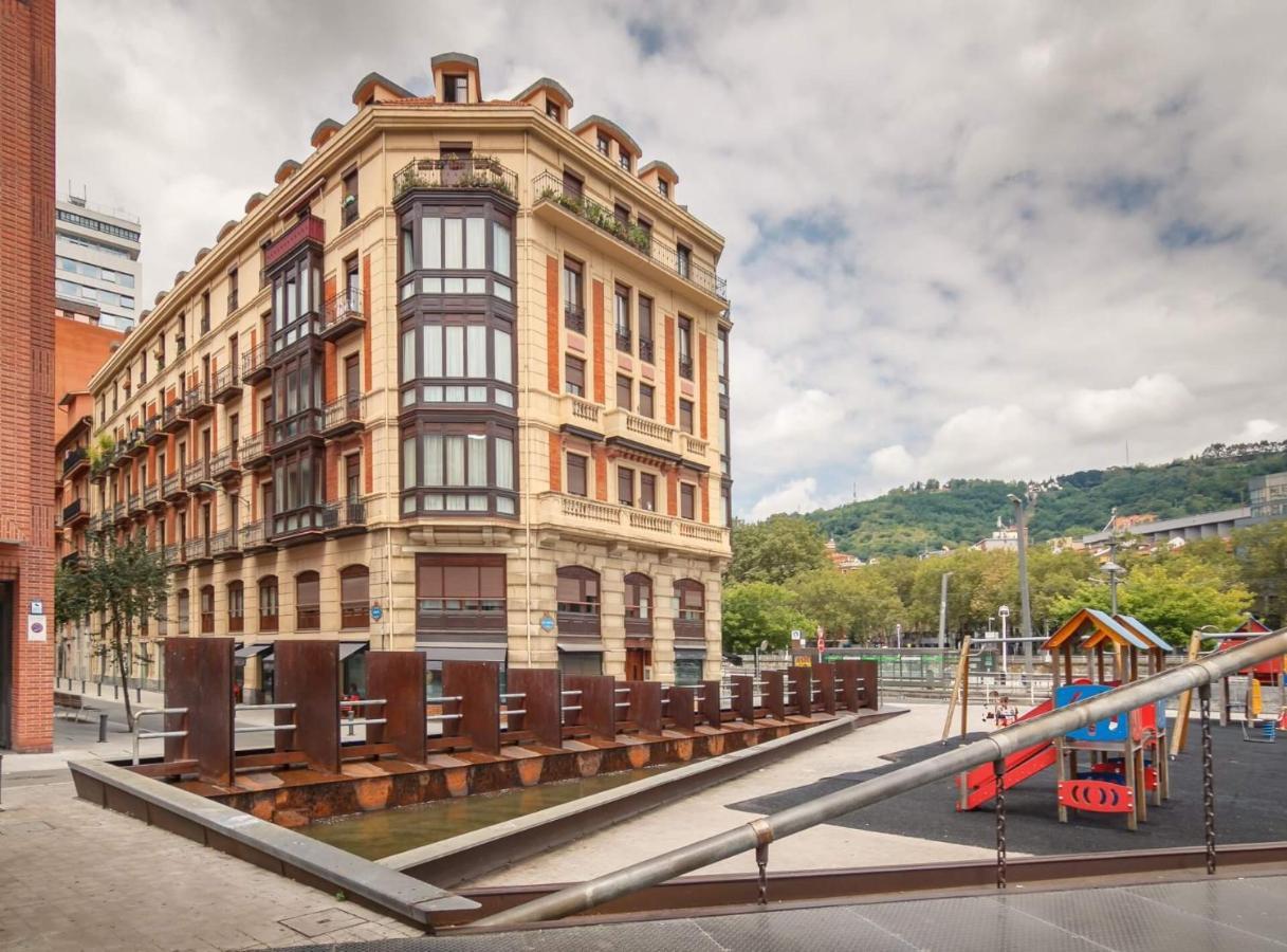 Vivienda Turistica De Prestancia Junto A La Ria De Nervion Bilbao Bilbau Exterior foto